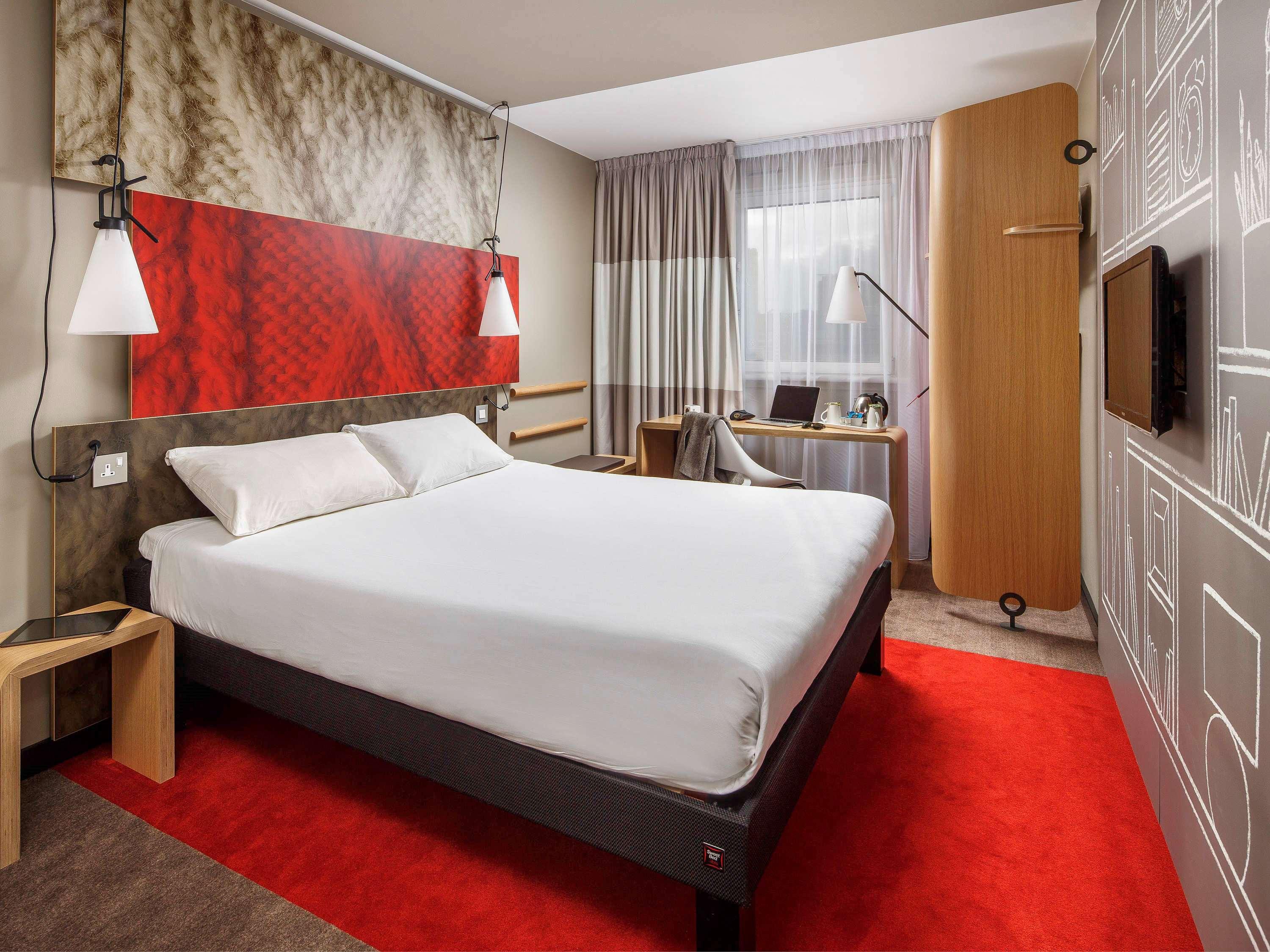Отель Ibis London Barking Баркинг Экстерьер фото