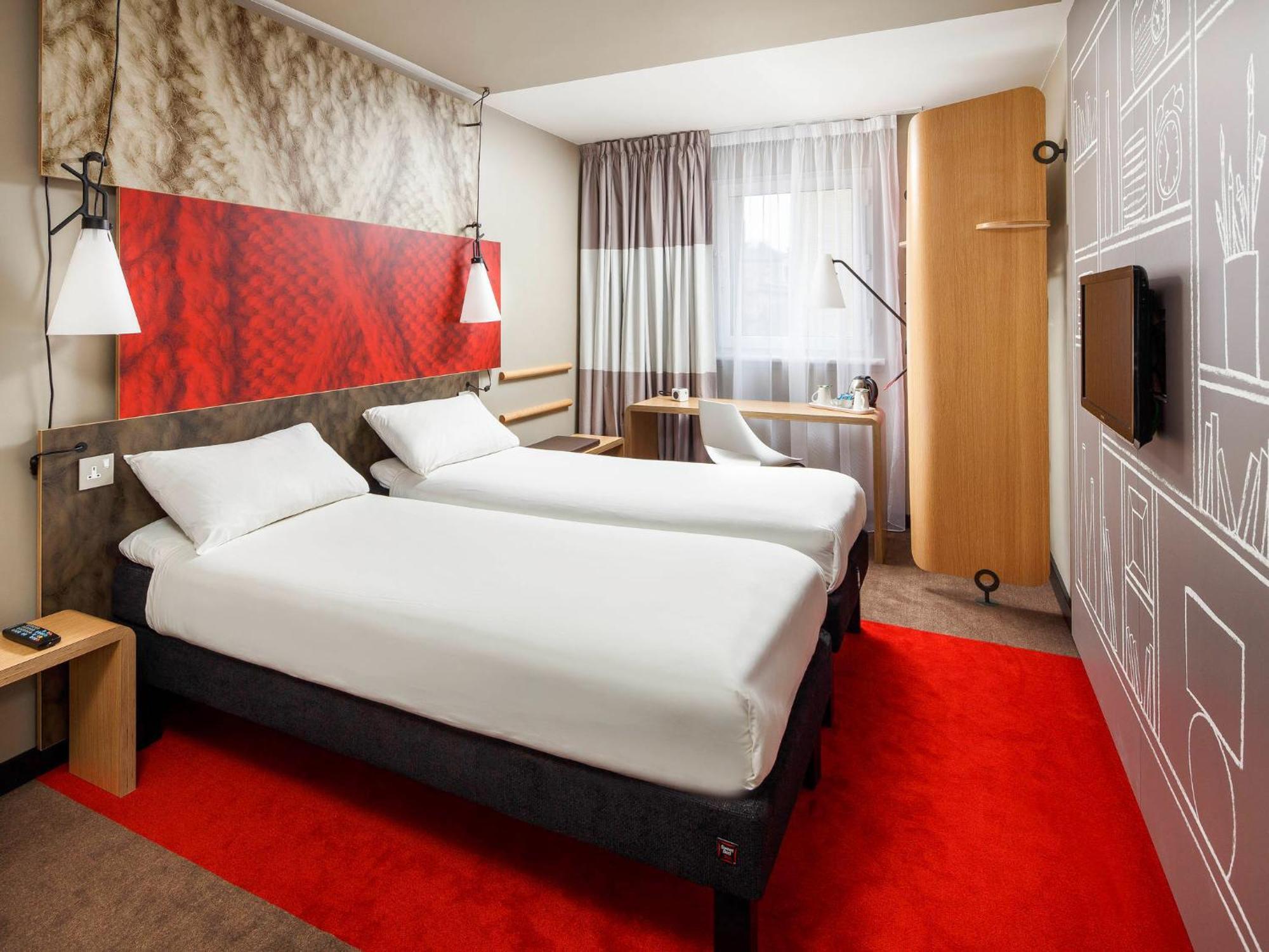 Отель Ibis London Barking Баркинг Экстерьер фото