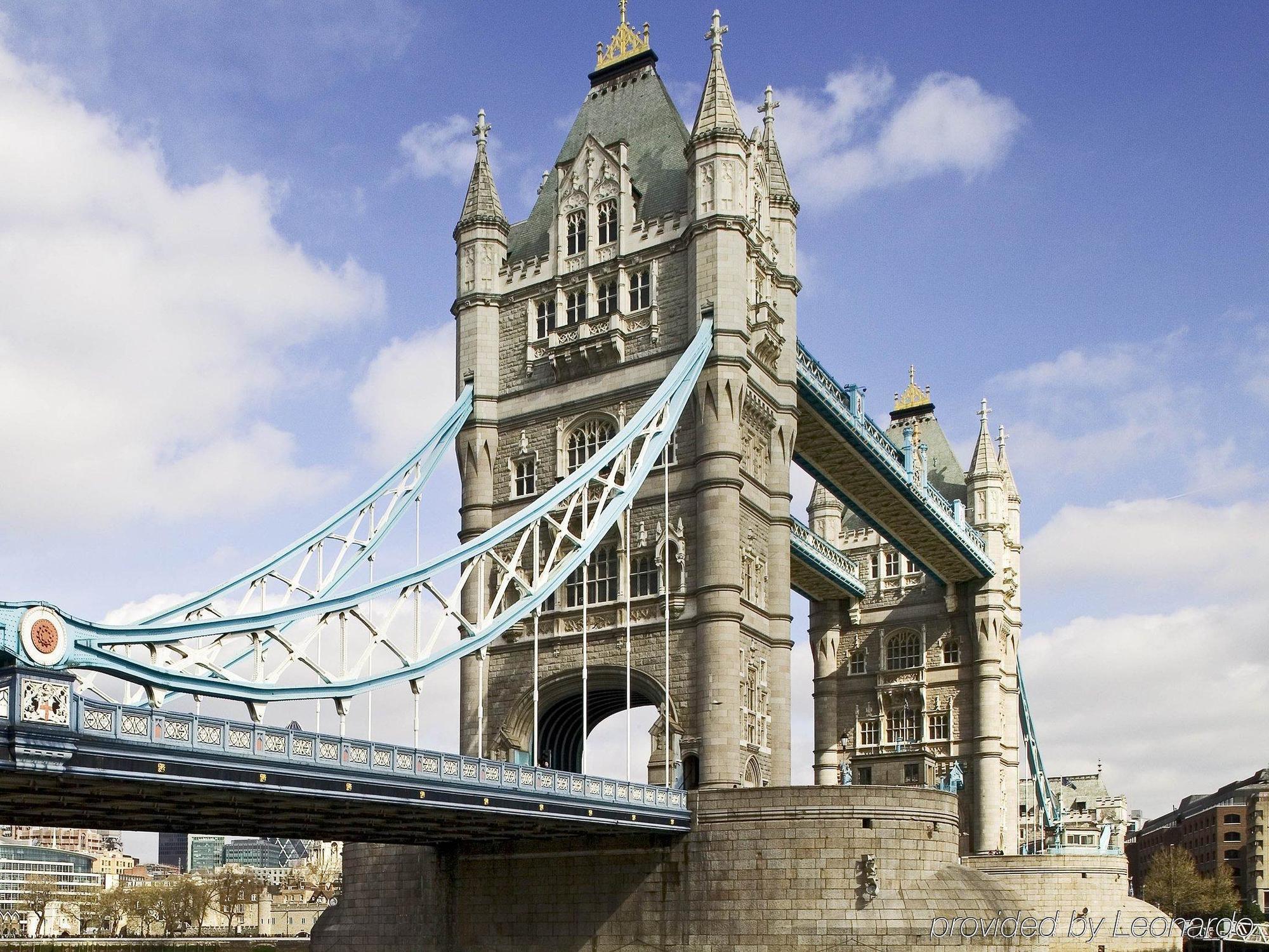 Отель Ibis London Barking Баркинг Экстерьер фото